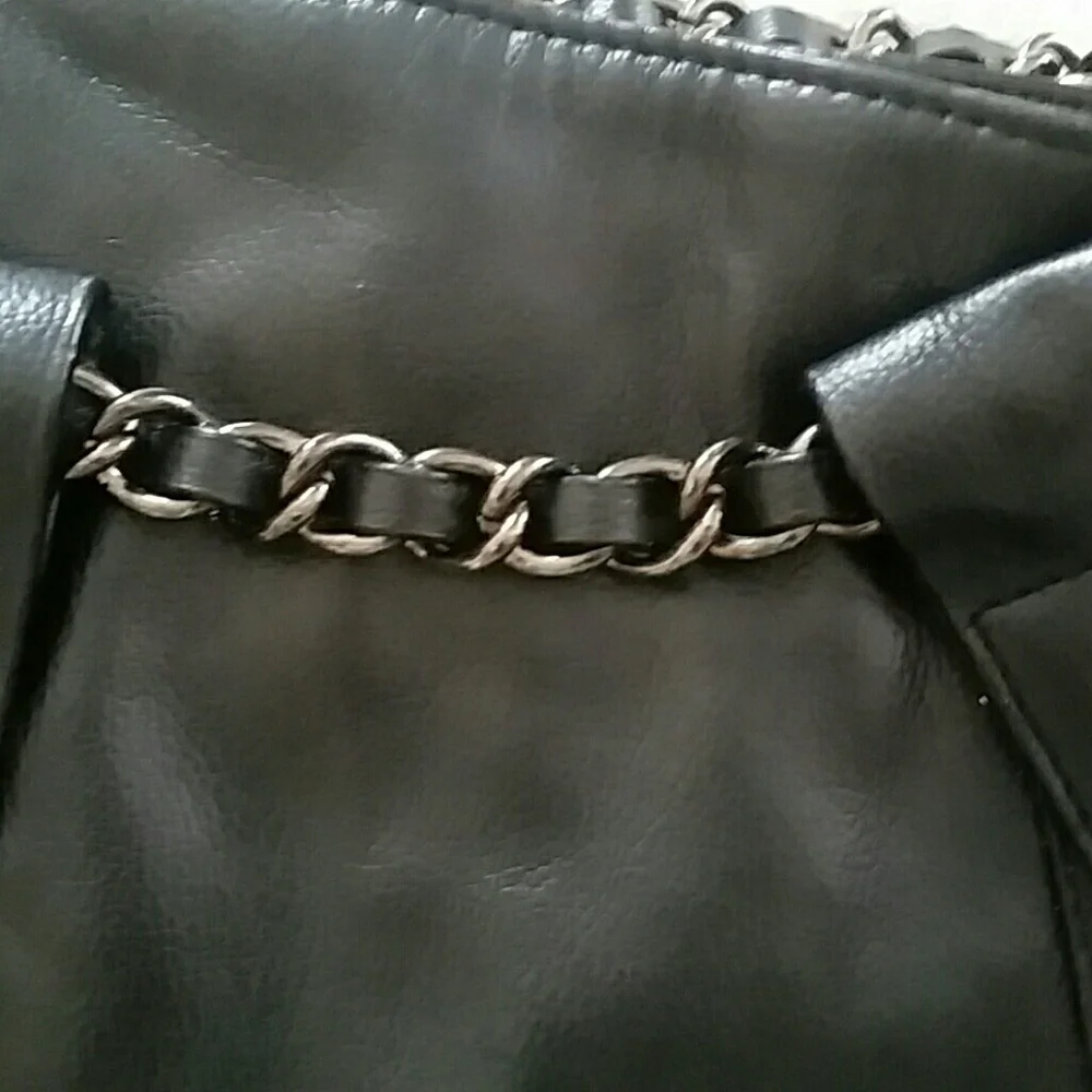 Metro 7 bag New w/o tag